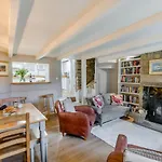 3 Bed In Robin Hoods Bay Oc-s33129 * Robin Hood's Bay