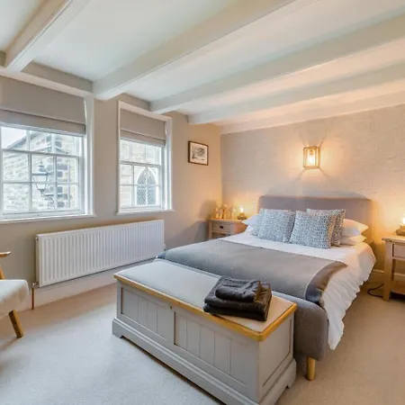 בית נופש 3 Bed In Robin Hoods Bay Oc-s33129 מפרץ רובין הוד