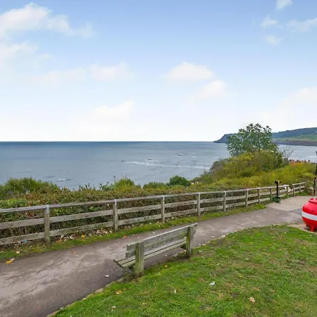 3 Bed In Robin Hoods Bay Oc-s33129