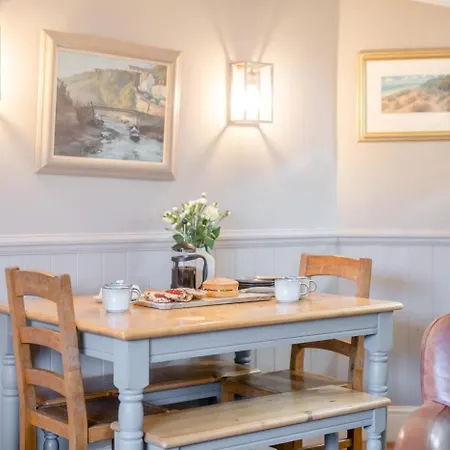 3 Bed In Robin Hoods Bay Oc-s33129 Робин-Худс-Бей
