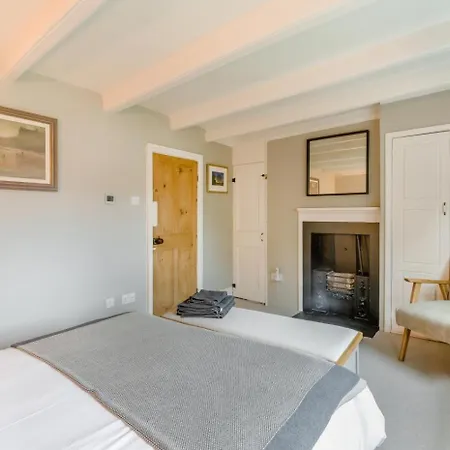 Prázdninový dům 3 Bed In Robin Hoods Bay Oc-s33129 *