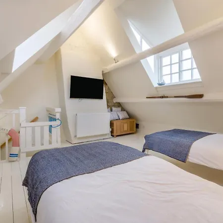 3 Bed In Robin Hoods Bay Oc-s33129 * 로빈후즈베이